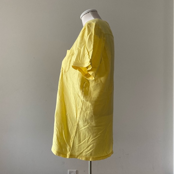 Gap basic yellow tee - Picture 2 of 3